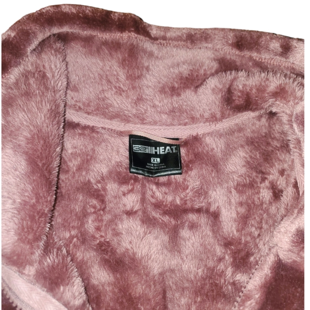 32 Degree Heat Zip Up Plush Sweater - Picture 4 of 8